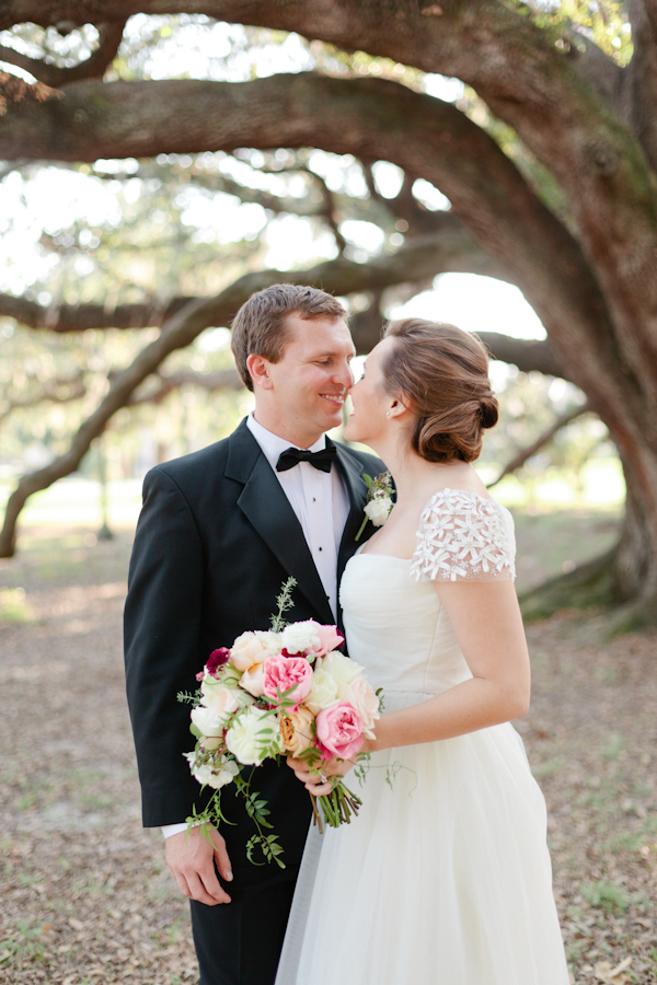 Photo Captured by Magnolia Pair via Southern Weddings 